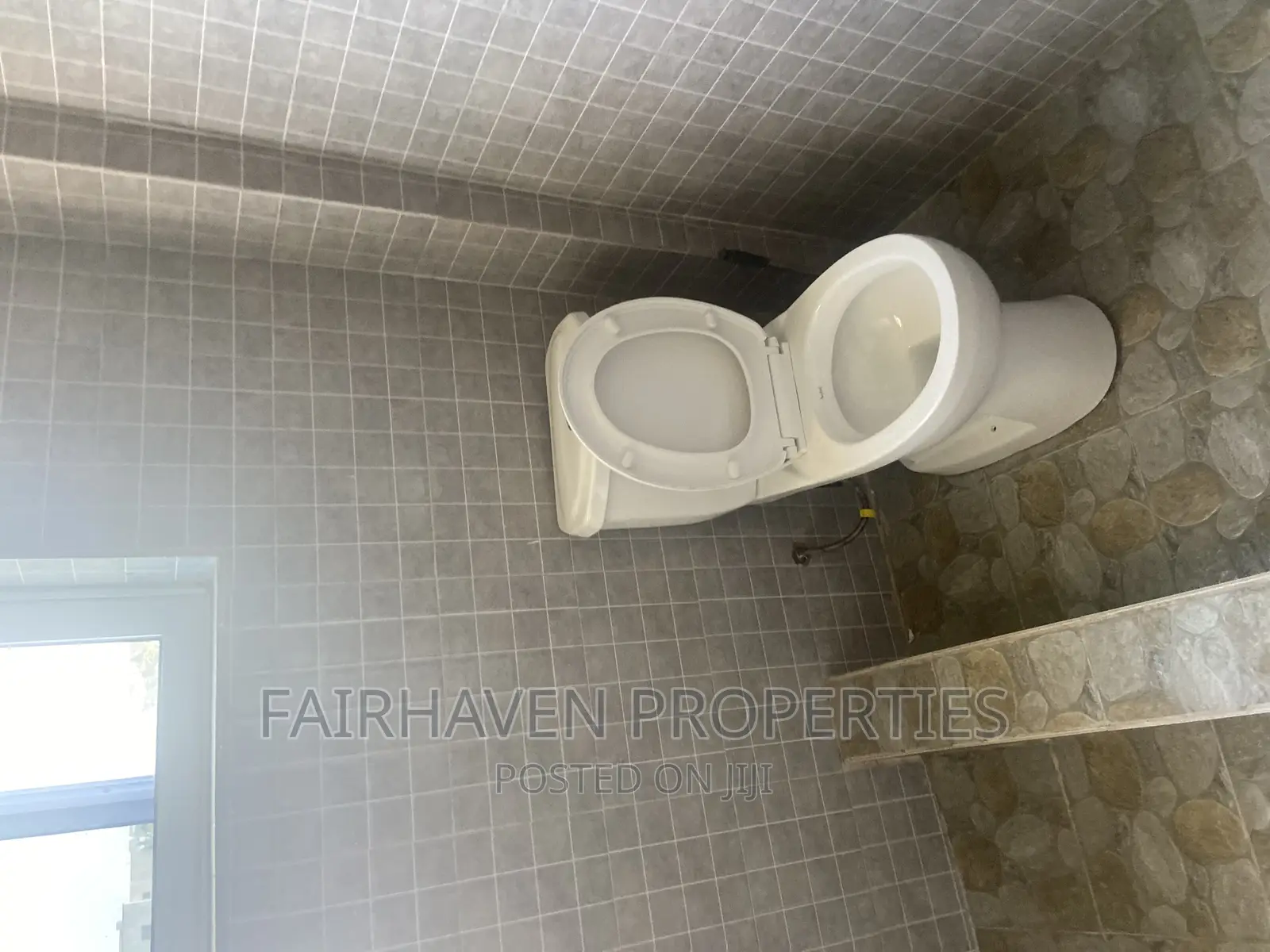 3bdrm Apartment in Tseaddo, Burma Camp for rent
