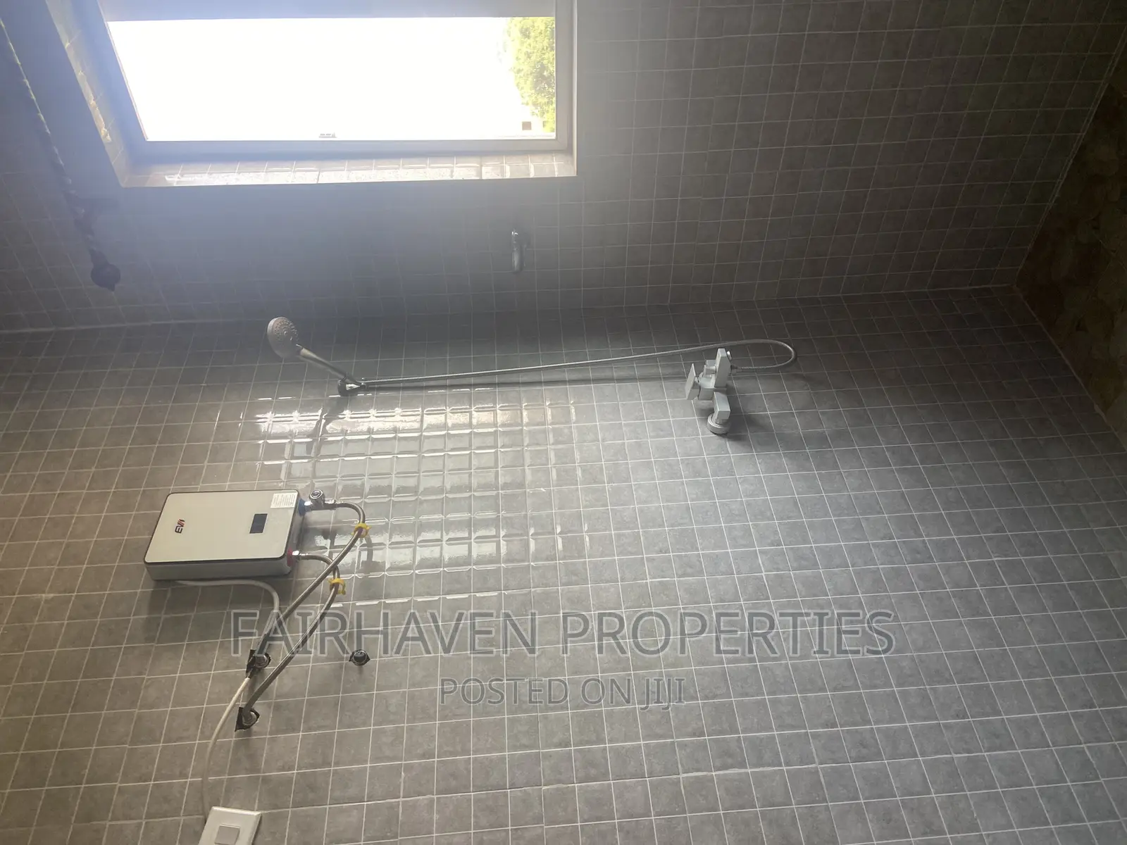 3bdrm Apartment in Tseaddo, Burma Camp for rent