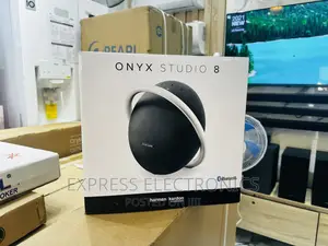 Harman Kardon Onyx 8 Bluetooth Speaker a Nice Beat
