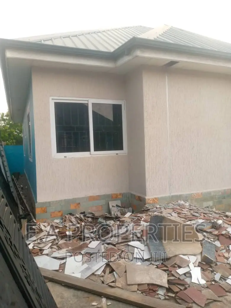 3bdrm House in E A Properties, Frafraha for sale