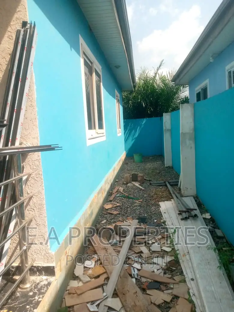 3bdrm House in E A Properties, Frafraha for sale