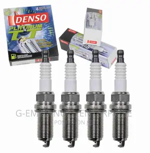 Toyota Vitz 2011-14 Spark Plugs Japan . Original