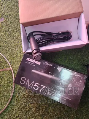 Cord Microphone SHURE SM57