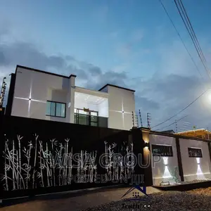 4bdrm Duplex in Wisa Groups, Accra Metropolitan for sale