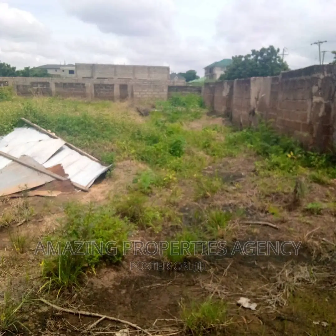 One Acre of Land Uncompleted House for Sale at Tema Com 6