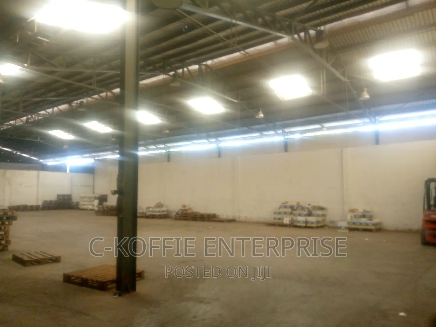 750 SQM Warehouse at North Industrial Area
