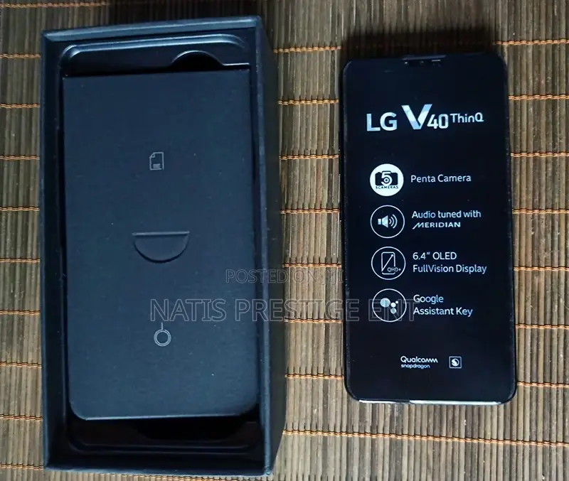 New LG V40 ThinQ 64 GB Black