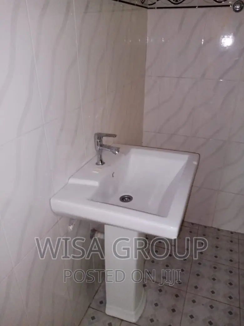 5bdrm House in Wisa Groups, Accra Metropolitan for rent