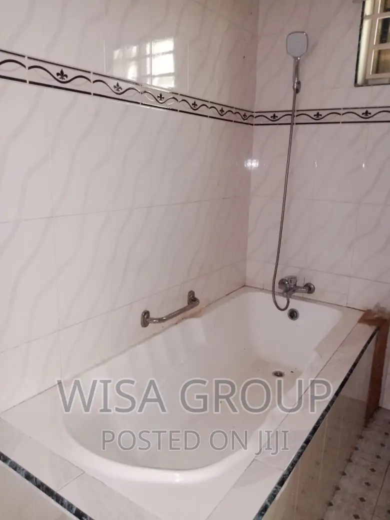 5bdrm House in Wisa Groups, Accra Metropolitan for rent
