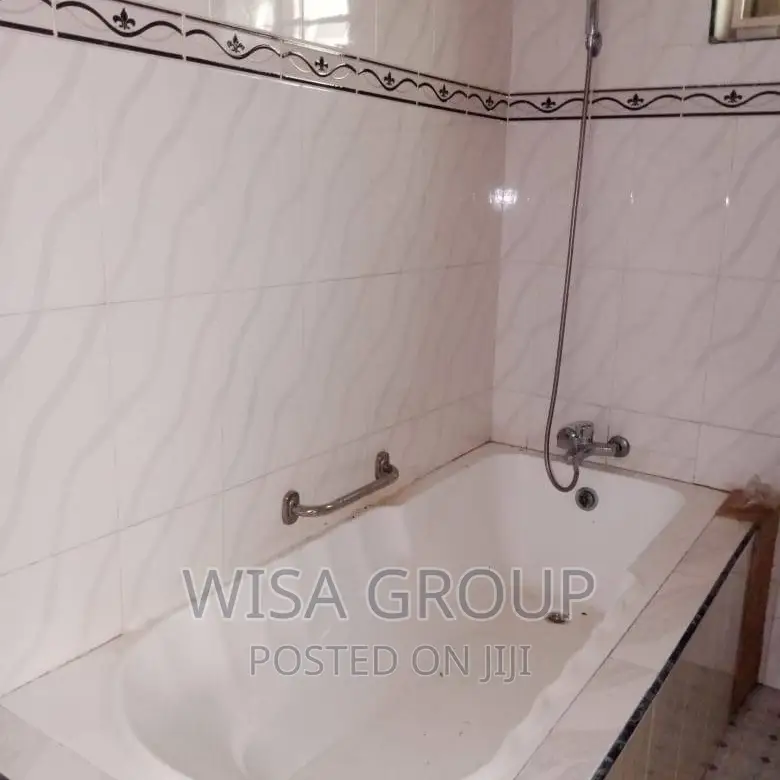 5bdrm House in Wisa Groups, Accra Metropolitan for rent