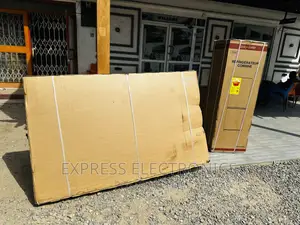 Quad Core Processor Smart Samsung 75”Cu7000 Tv,.