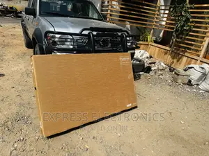 Samsung 55”Acu7172 Uhd Smart Glossy Led Screen .,