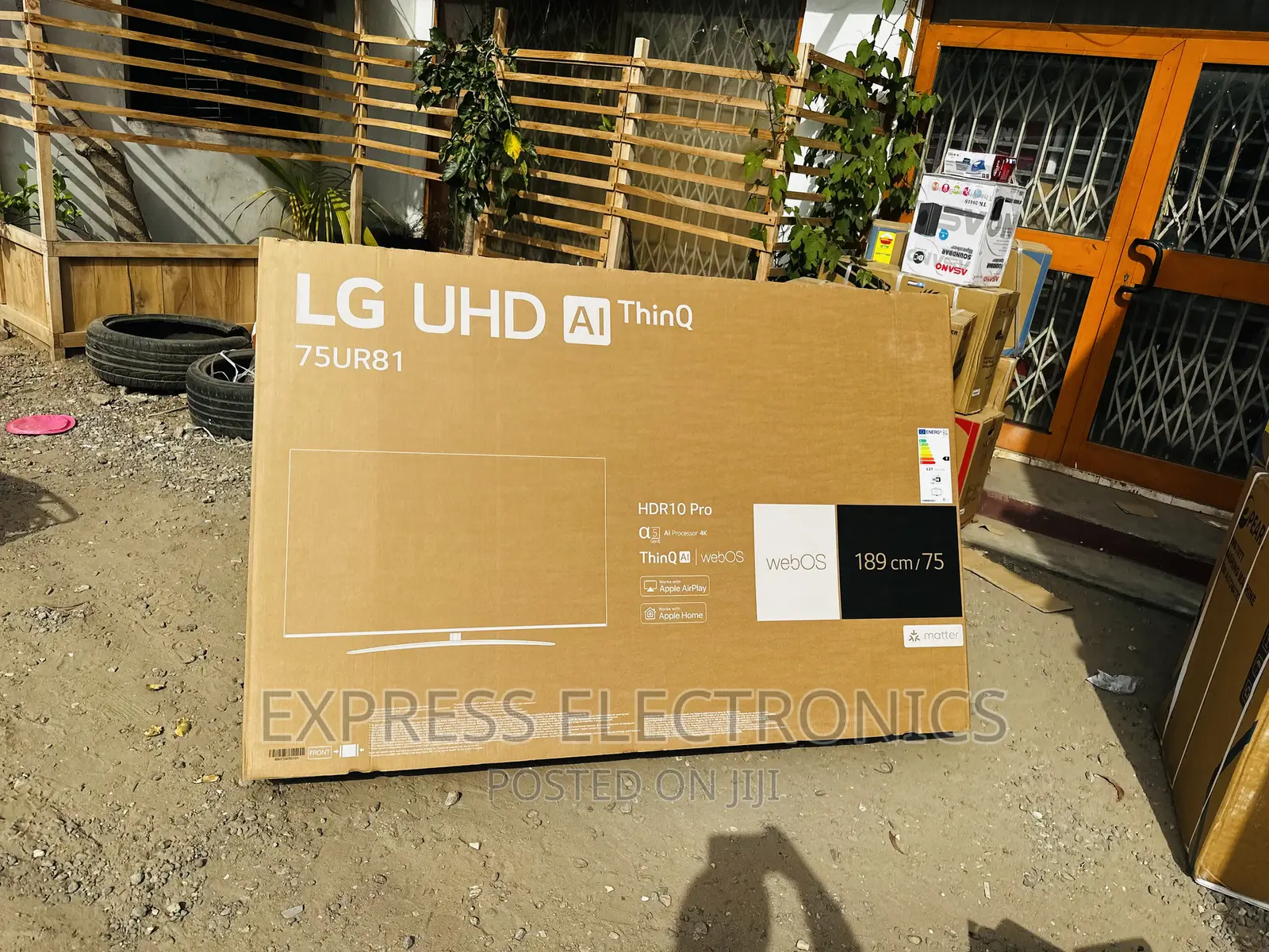 Sharp Smart UHD LG 75UR81 Tv.,