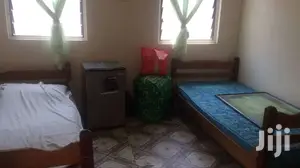 8bdrm House in Asylum Down for rent
