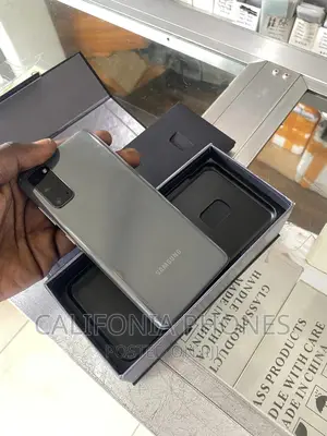 New Samsung Galaxy S20 128 GB Blue