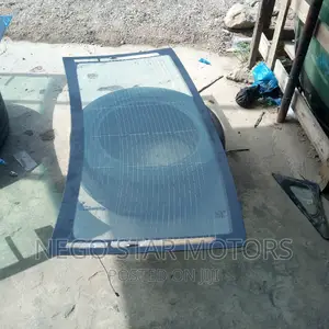 Chrysler 300 2007 Back Glass