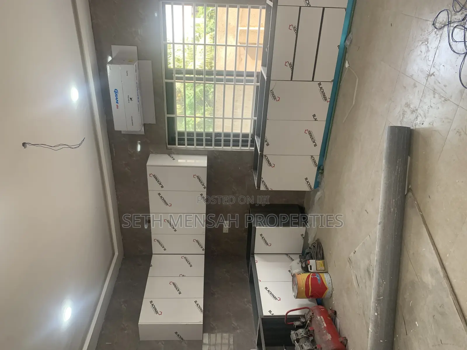 2bdrm Apartment in Skm Property, Adjiriganor for rent