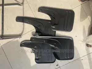 Mudguard Rubber ( Nissan Hard Body )
