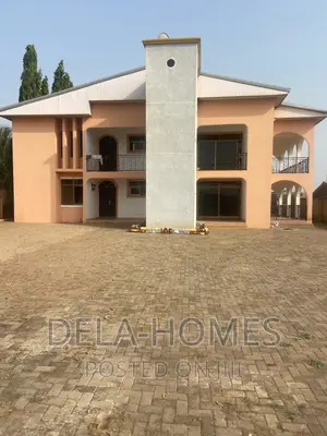 4bdrm Apartment in Ashiyie, Adenta for rent