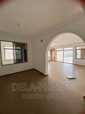 4bdrm Apartment in Ashiyie, Adenta for rent