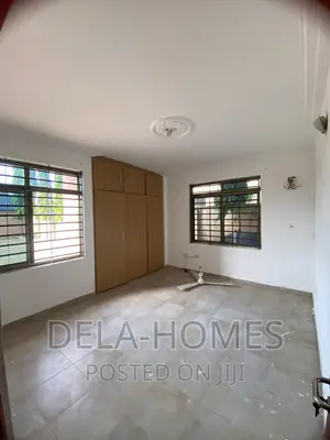 4bdrm Apartment in Ashiyie, Adenta for rent
