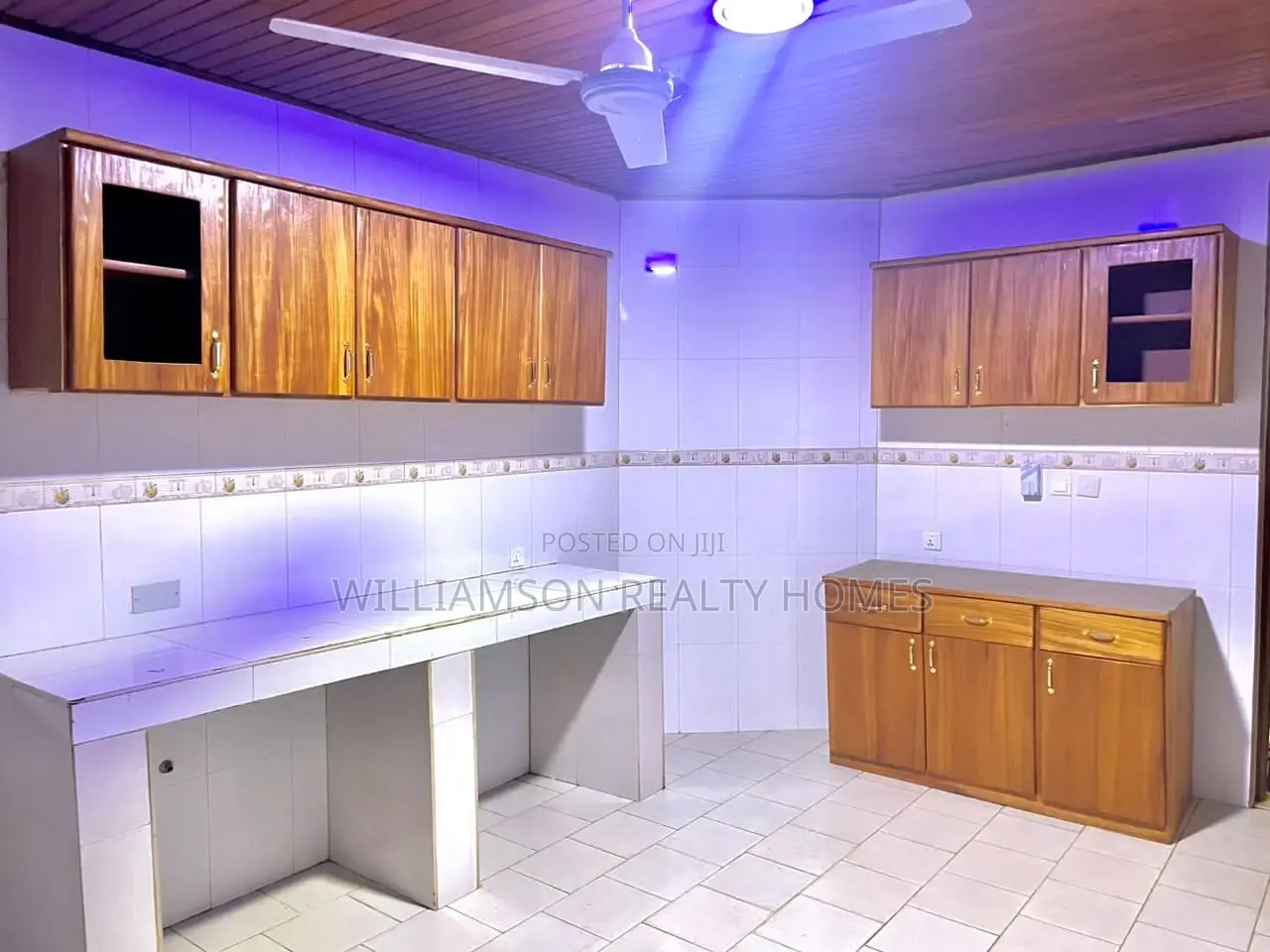 3bdrm Apartment in Hfc Estate, Spintex for rent
