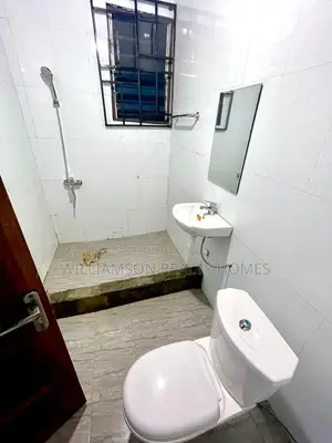 3bdrm Apartment in Hfc Estate, Spintex for rent