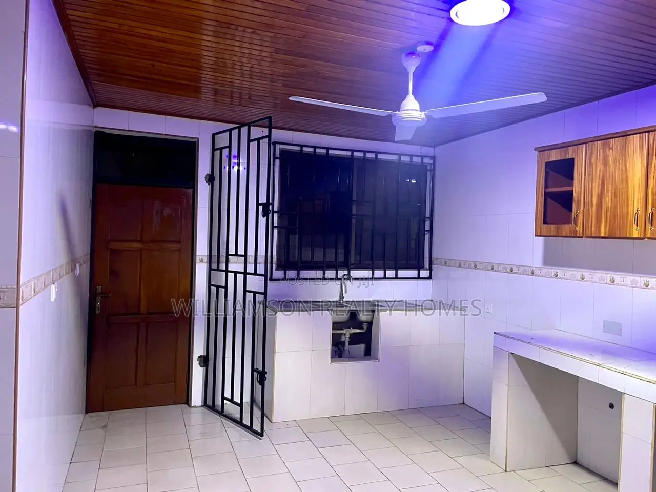 3bdrm Apartment in Hfc Estate, Spintex for rent