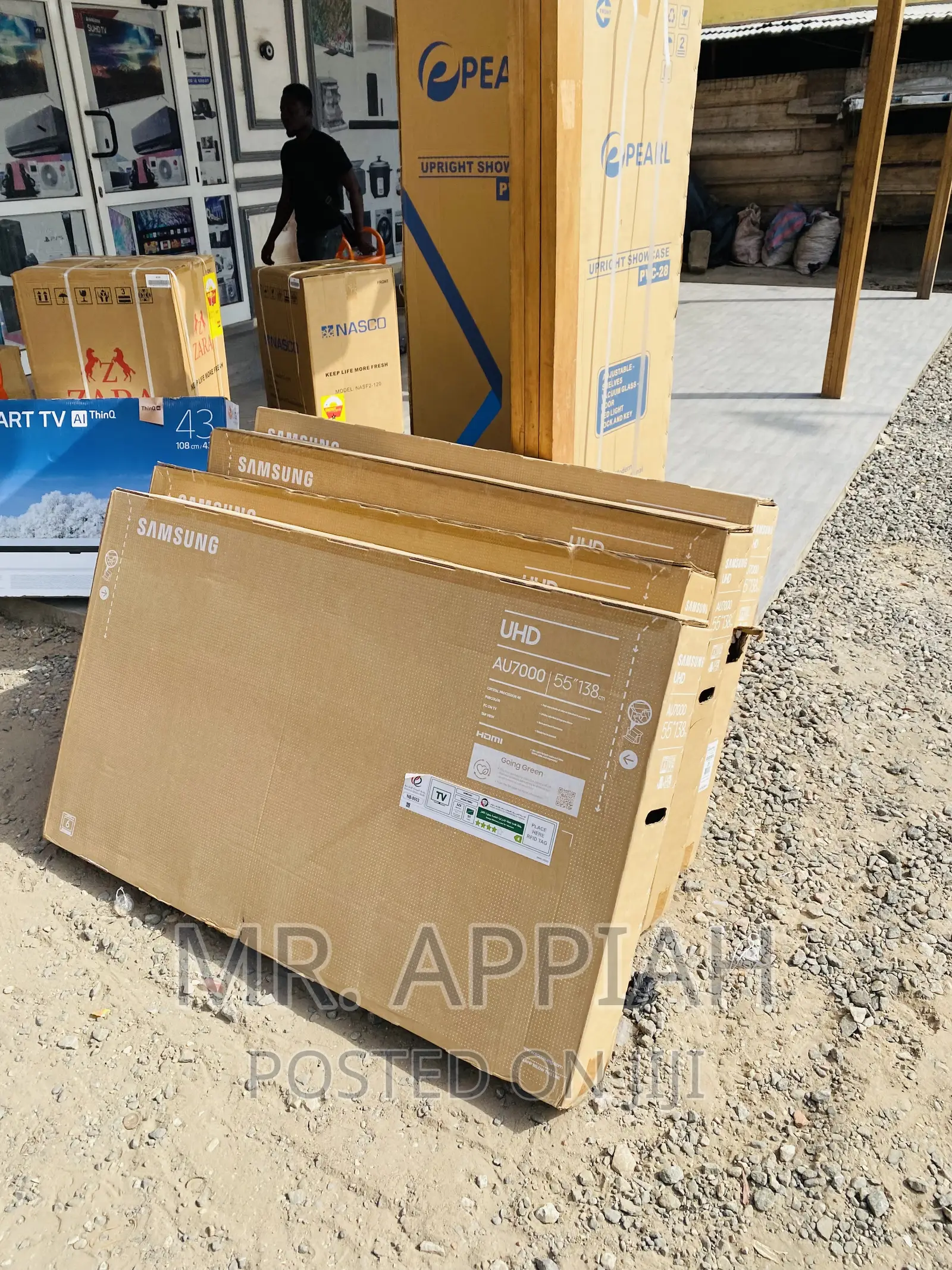 Well Designed Samsung 55au7100 55 Inch Uhd Tv(Black).