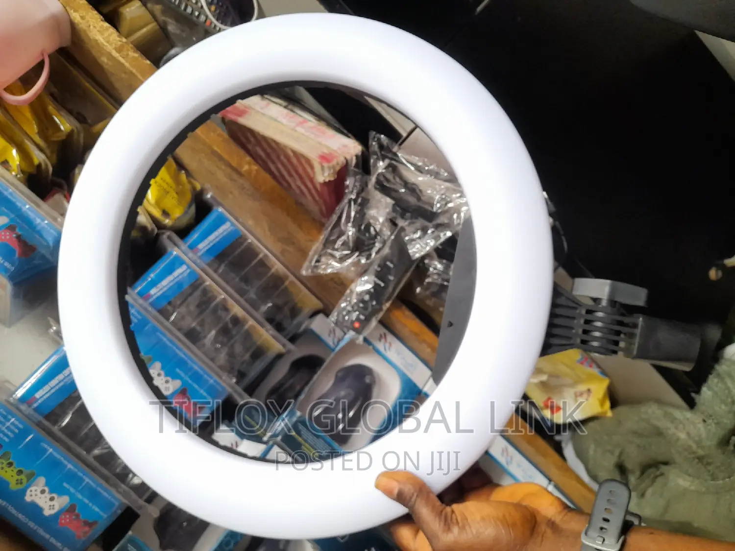 Ring Light 18" With Stand