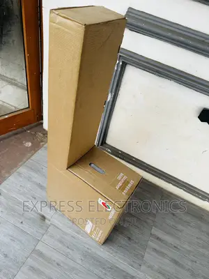 Well Packaged Samsung Soundbar With Woofer B650