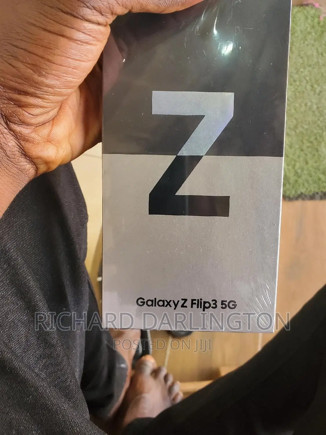 New Samsung Galaxy Z Flip3 5G 256 GB Black