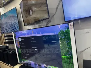  in Sleek Slim UHD Smart Samsung 65”Bu8002 Tv 
