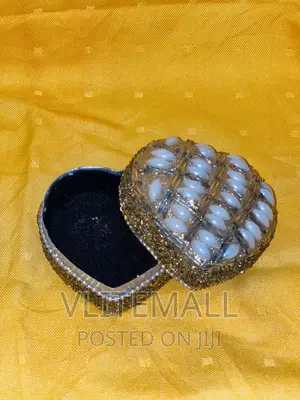 Heart-Shaped Storage Jewelry Box