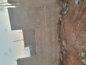 5bdrm Block of Flats in Diamond City Astate, Kumasi Metropolitan