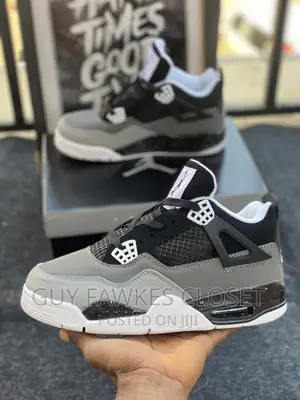 Air Jordan 4 Retro Fear Pack