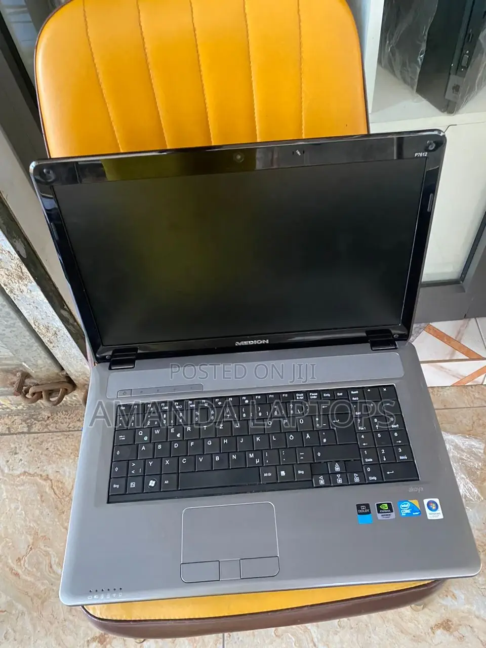 New Laptop Medion Erazer P6681 8GB Intel Core I3 HDD 250GB