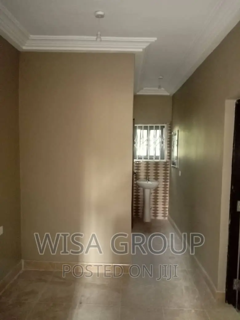 1bdrm Apartment in Wisa Groups, Last Stop for rent