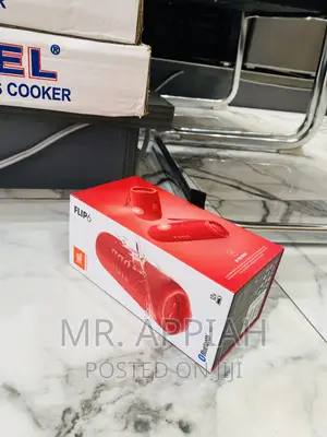 Classic Designed JBL Flip 6 Bluetooth Speaker(Red).