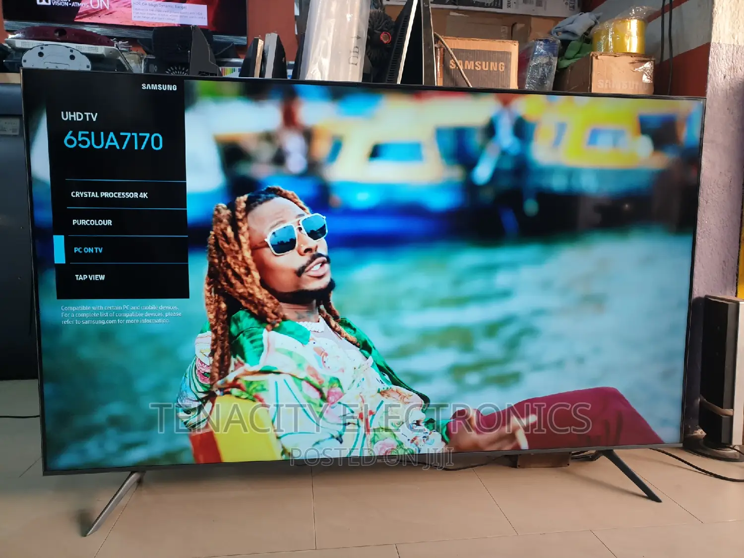 65"Crystal Uhd Samsung HDR Smart Satellite Tv