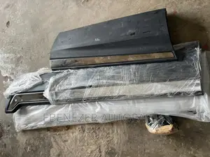 Honda CR-V 2018,2019,2020,2021,2022 Door Moulding