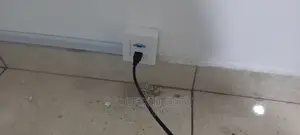 Tv Crack Screen Repairs/ TV Wall Mount Installation