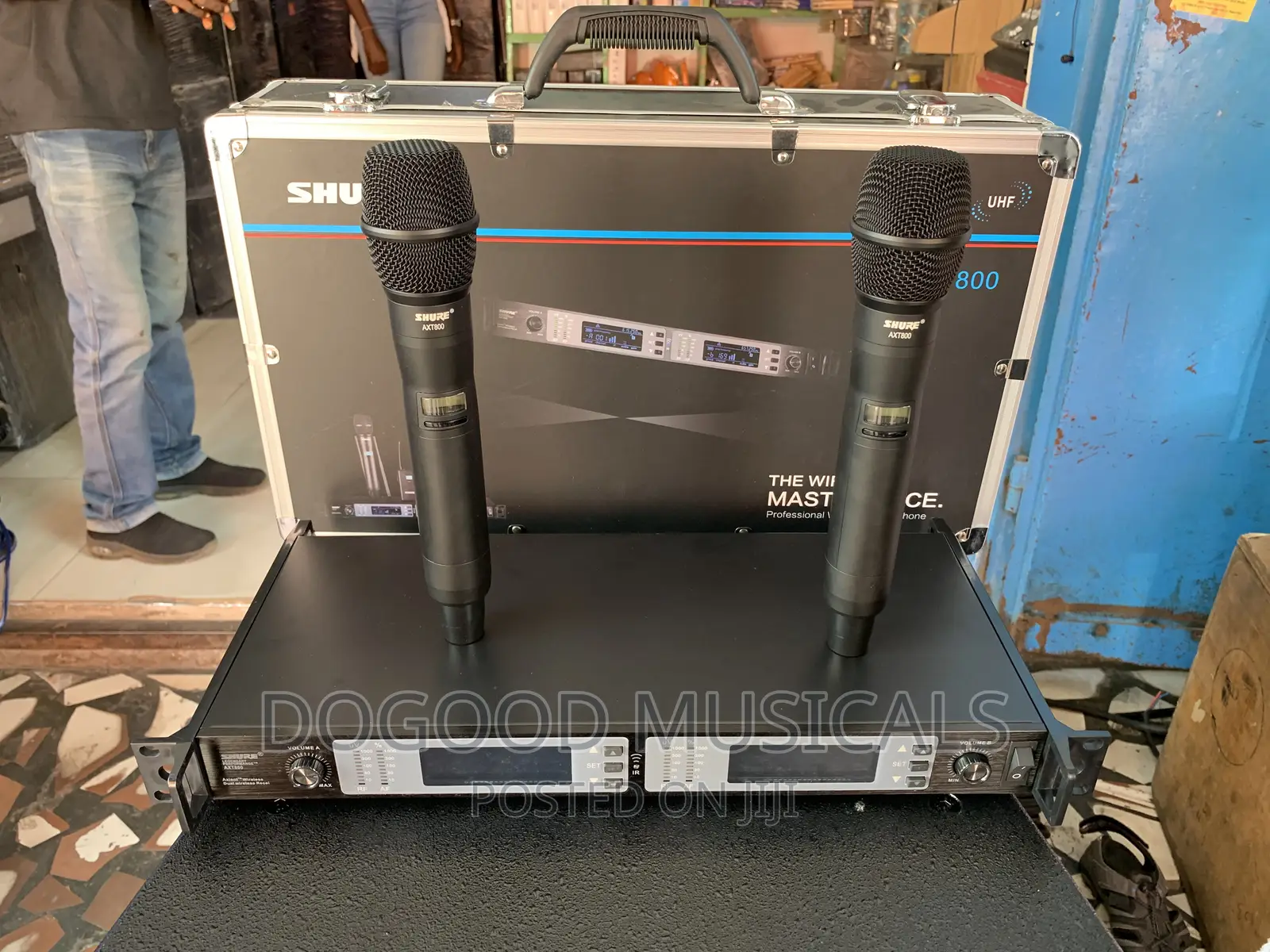 Shure Axt800 2in1 Wireless Microphone