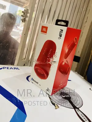 Nicely Designed JBL Flip 6 Bluetooth Speaker(Red).