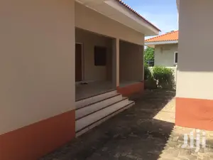 4bdrm House in Bronko Housing, Accra Metropolitan for rent