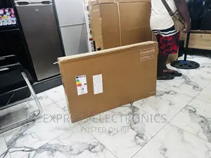 Glossy Slim Sleek UHD Smart Samsung 43”Cu7172 Tv