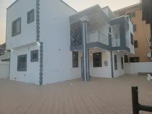 4bdrm Duplex in Suadom Properties, Baatsona Total for rent