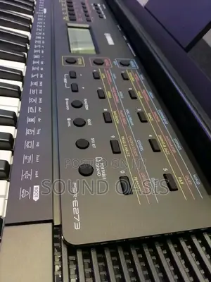 Yamaha, 61-Key PSR-E273 Portable Keyboard