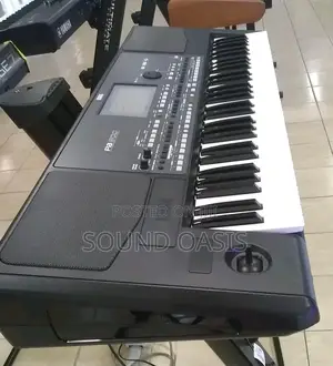 KORG Pa600 Professional Arranger Keyboard With Adapter