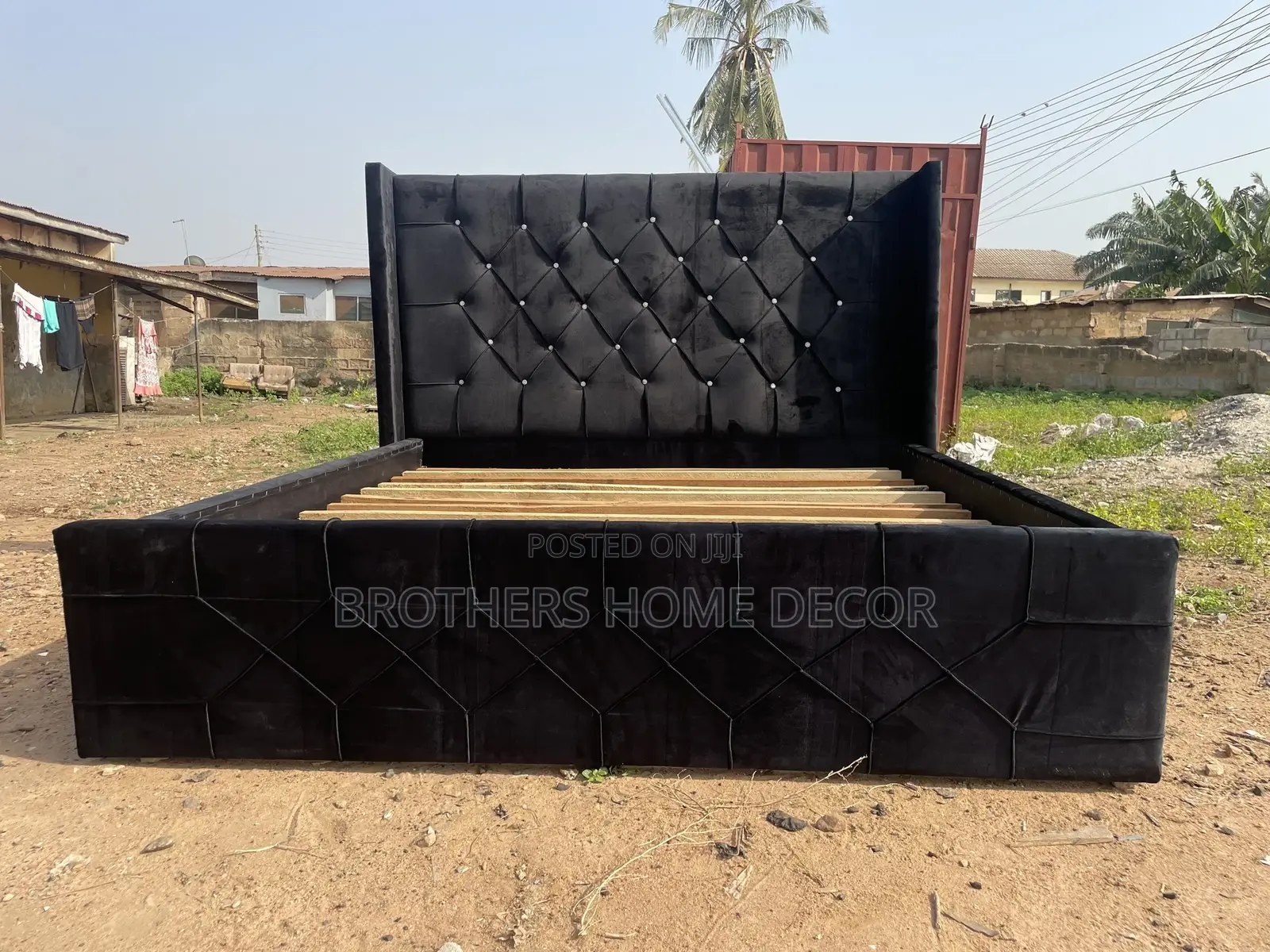 Glow Queen Size Bedframe 72/75
